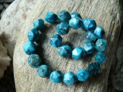 Kalcit modr polyhedron -nramek